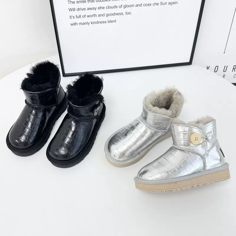 儿童雪地靴男女童鞋冬季新款防水面羊皮毛一体短靴加厚保暖棉鞋