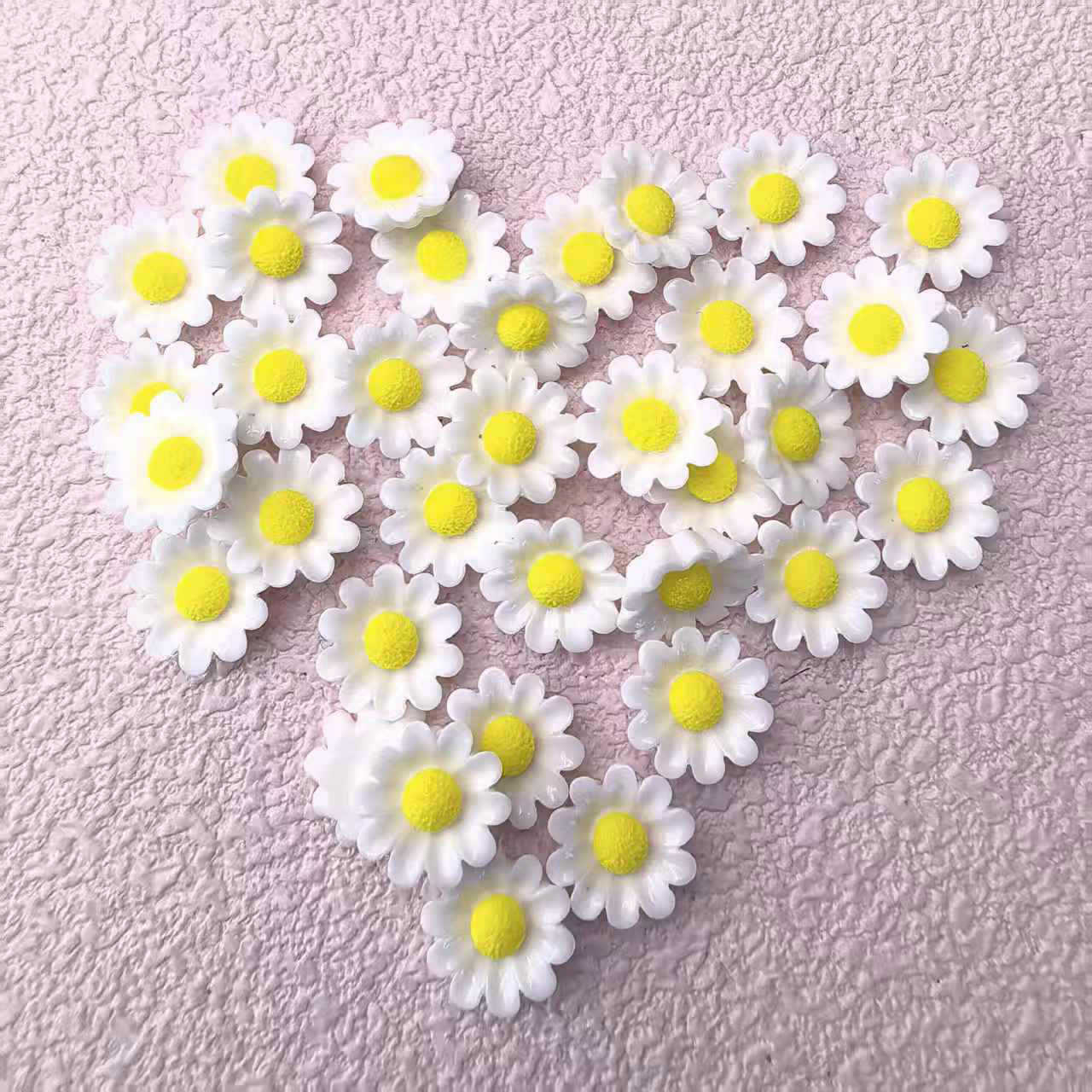 菊花树脂塑料饰品配件服饰文具礼品纽扣配件批发11.jpg