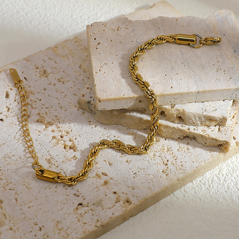 6g Weight 0.03µm-0.05µm Gold Plating Thickness PVD Coated Gold Plating Process Real Gold Plated Plating Material Bracelets Classification 304 Stainless Steel Chain Material 18K Gold Plating Color 1 Piece Quantity Holiday, Daily Occasion 304 Stainless Steel Material Geometric Pattern Women's Gender Simple Style, Classic Style Style Waterproof Non Tarnish Craft PVD Coated Real Gold Plated 18K Gold Geometric 304 Stainless Steel Simple Style Classic Style Waterproof Non Tarnish 304 Stainless Steel Bracelets 8
