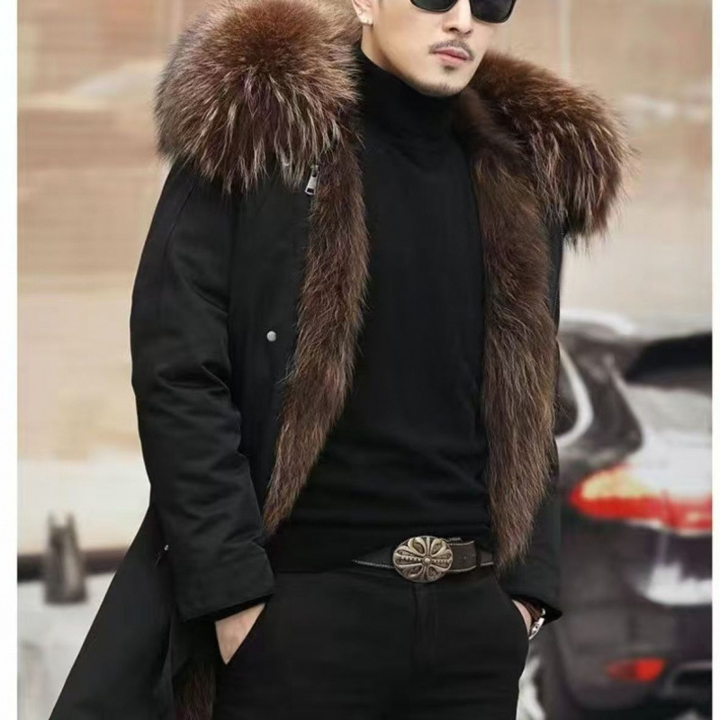 Коричневый лайнер средней длины