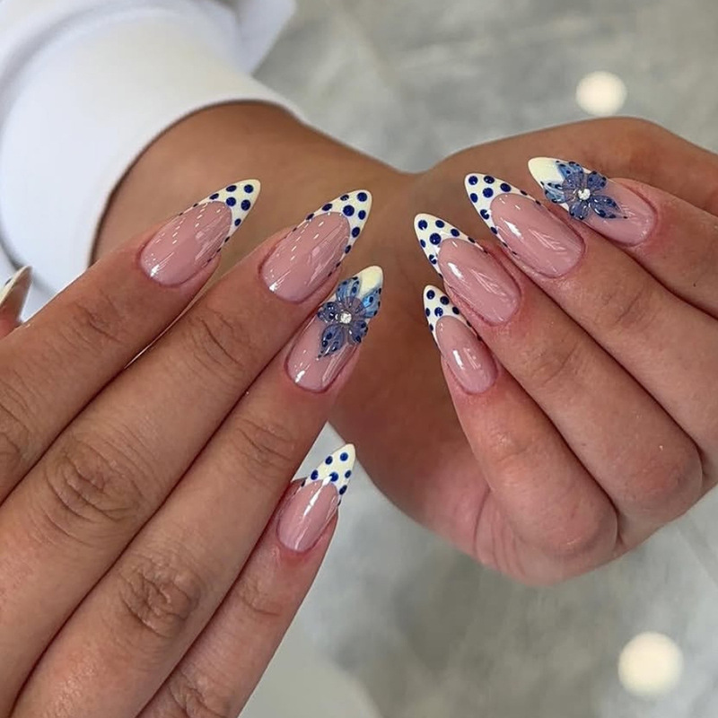 New cross-border 24-piece cream blue polka dot 3D flower press-on nails, fresh and brightening nail patches, removable nails New cross-border 24-piece cream blue polka dot 3D flower press-on nails, fresh and brightening nail patches, removable nails