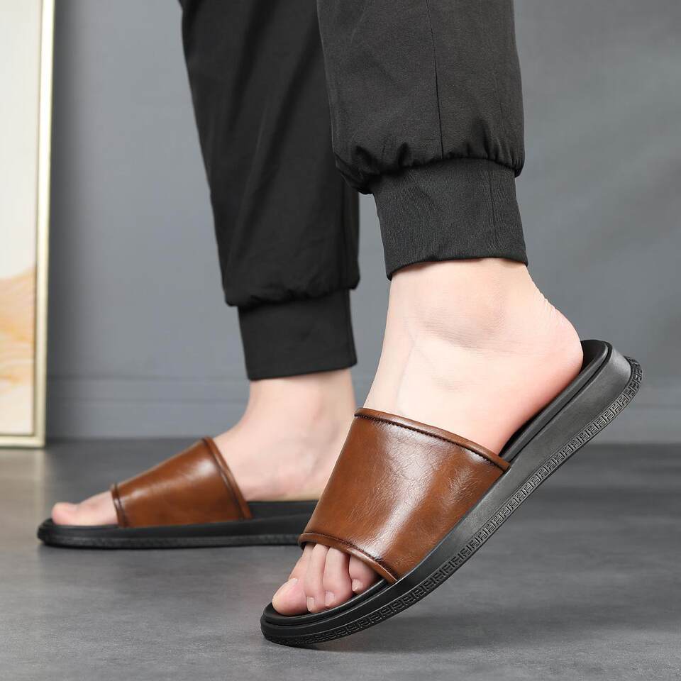 Dép sandal nam da bò thật quai ngang đế dày chống trượt, đi trong nhà và ngoài trời mùa hè — Màu nâu, màu đen