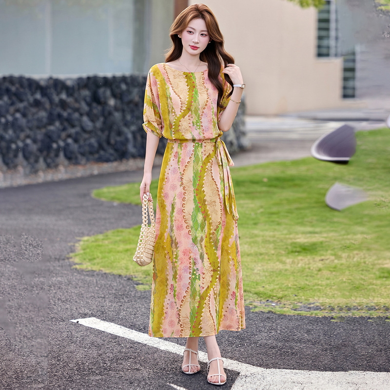 2026 New Summer Women's Clothing Elegant and Stylish Beach Dress Printed Slim Long Fashion Dress for Women Yf2750