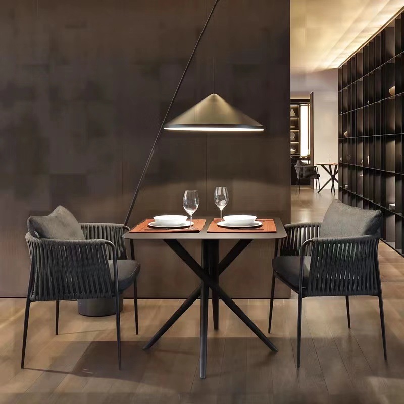 Mesa y silla al aire libre, patio, silla de caña, simple impermeable, protección solar, casa, jardín, restaurante, balcón al aire libre, combinación de tablero de roca