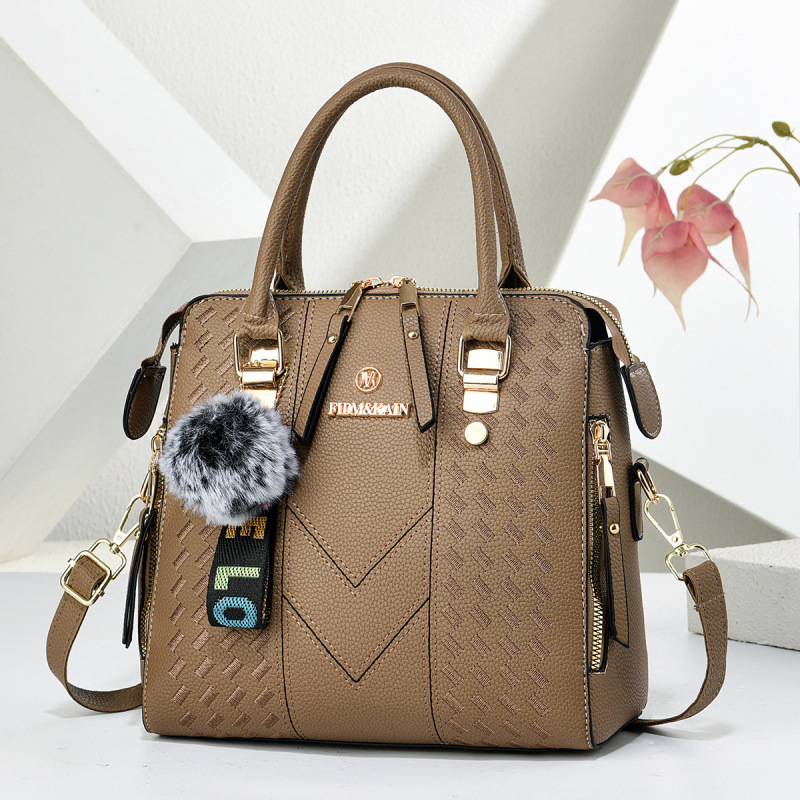 Bolsa de hombro de peluche colgante ocio versátil bolso de transporte diario temperamento moda mochila bolsas transfronterizas