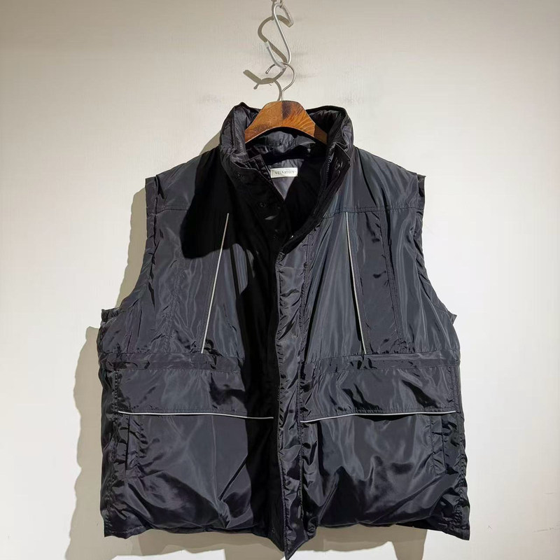 Aw New Nylon Silhouette Vest 3D Reflective Strips Warm down Vest Winter Thickeneded Loose Sleeveless Jacket