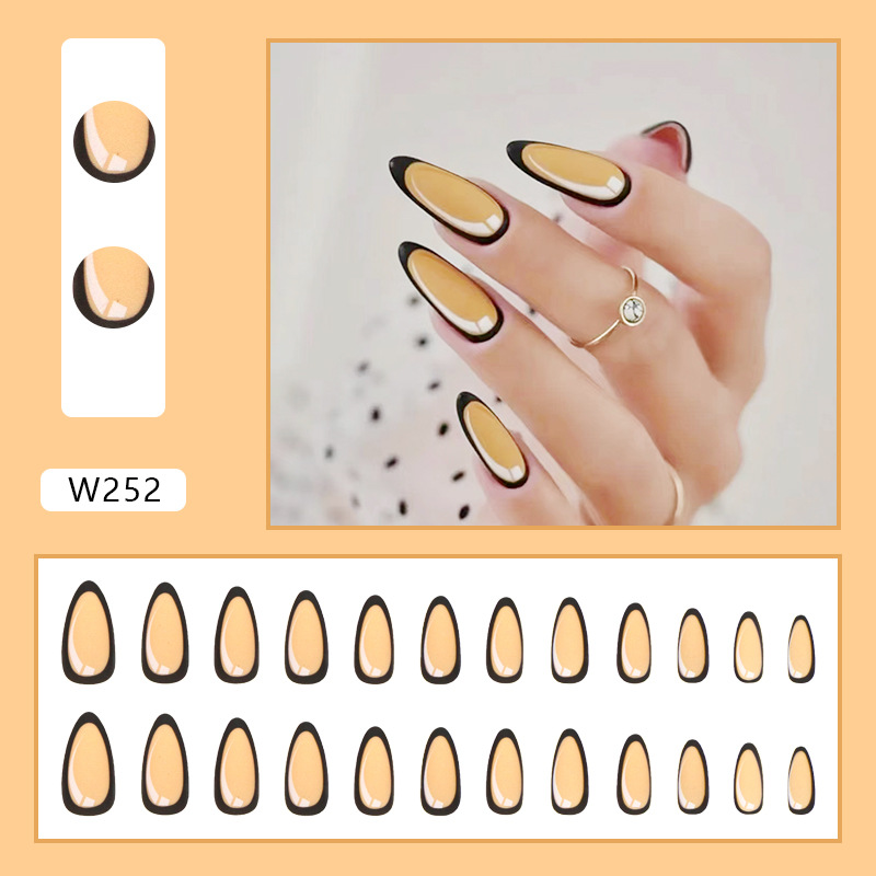 Stylish Press-on Nails Whitening Effect False Nails 24 Pieces Set_voghion.com