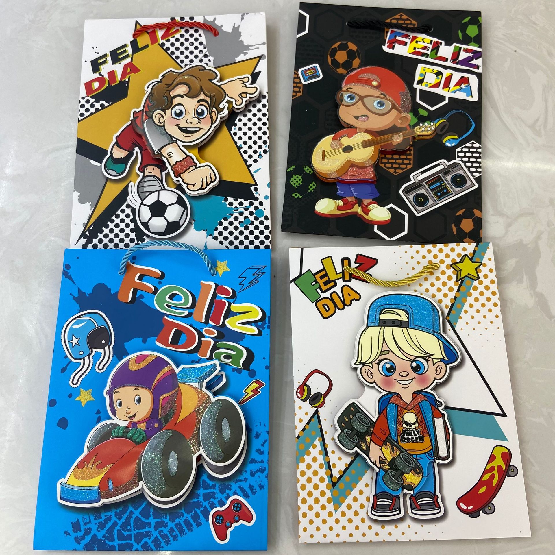 跨境礼品袋可爱手提袋男孩生日班级分享礼物儿童节礼品包装袋