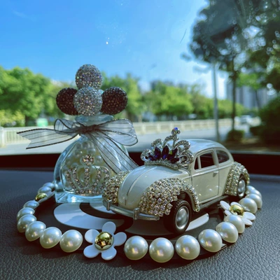 Car Aromatherapy, Long-Lasting Light Luxury Diamond-Encrusted Car Ornaments, Creative Decorative Gifts, Personalized Internet Celebrity Goddess Perfume (Car ornaments) - diamond-crown-white-car-crown-white-gray-diamond-ball-pearl-bottle-pearl-flower-cushion
