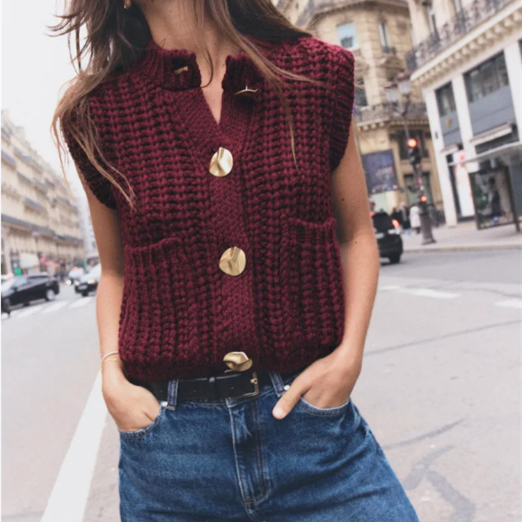 European and American Cross-Border Sweaters Wholesale Amazon Patch Pockets Gold Buttons Thick Knitted Short Women's Cardigan Vest European and American Cross-Border Sweaters Wholesale Amazon Patch Pockets Gold Buttons Thick Knitted Short Women's Cardigan Vest