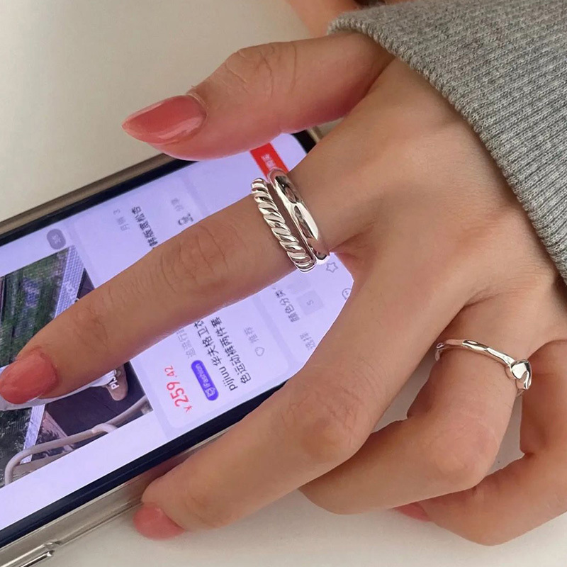 Bague torsadée en pâte frite à double couche de haut niveau en argent sterling pour fille super cool au design de niche coréen_voghion.com