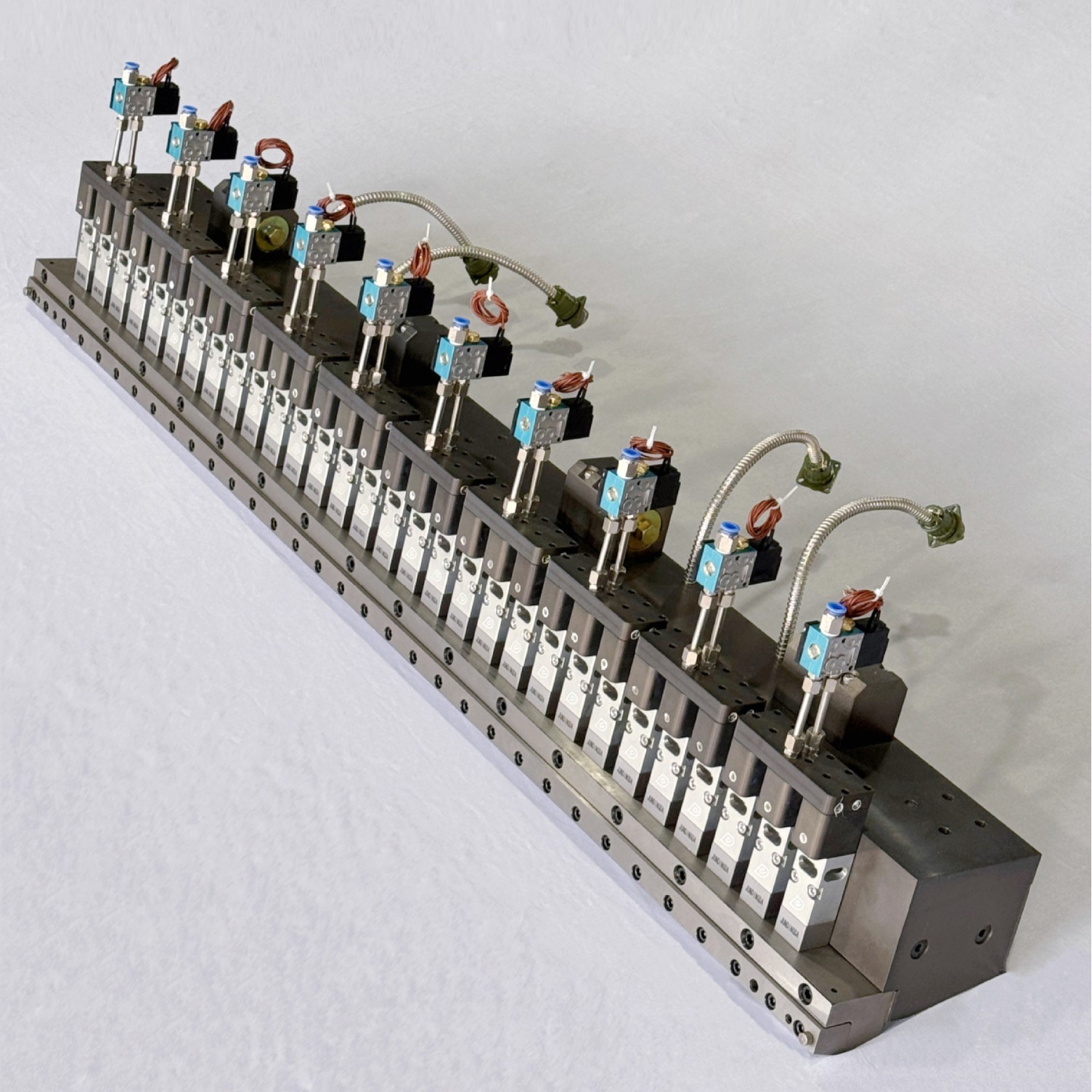 厂家供应热熔胶涂布机可用高温涂布模头 质优宽幅涂布头批发