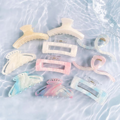 夏のほのかな魚姫は女性のみずみずしい高級感をつかみます。