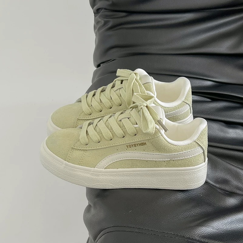 Zapatos de skate casuales de fondo plano de ondas de larga distancia para mujeres, zapatos de lona versátiles de otoño 2025 nuevos zapatos deportivos coreanos de mujer