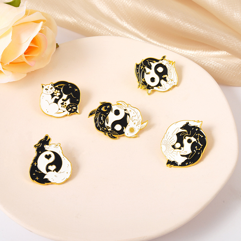 Daily Occasion Fashion Pin Gossip Animal Alloy Plating Unisex Brooches