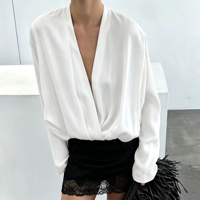 Casual loose white V-neck draped top for women, 2026 autumn high-end French satin long-sleeve women's shirt