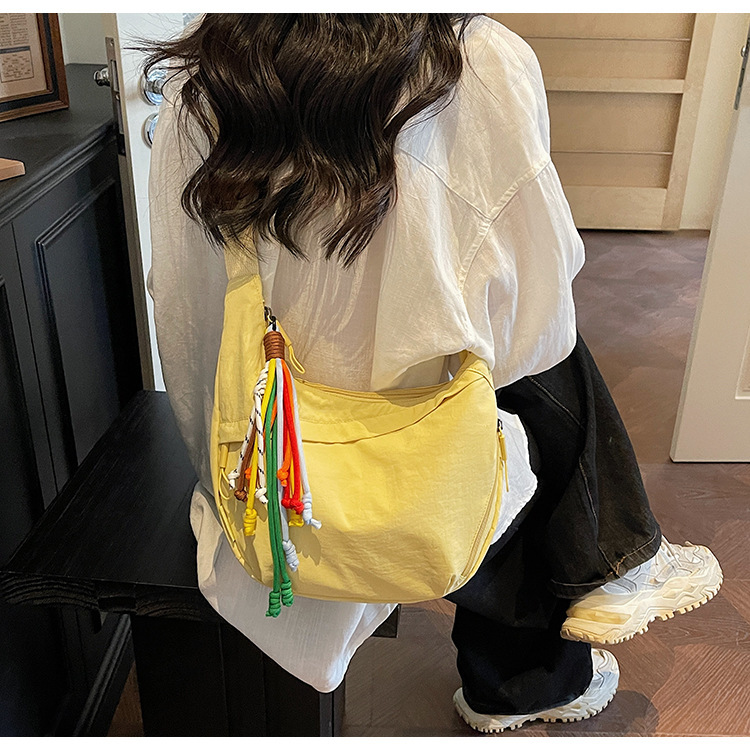Korean Style Fashion Solid Color Dumpling Bag 2026 New Casual Outdoor Shoulder Bag Versatile Nylon Simple Crossbody Bag for Women Korean Style Fashion Solid Color Dumpling Bag 2026 New Casual Outdoor Shoulder Bag Versatile Nylon Simple Crossbody Bag for Women