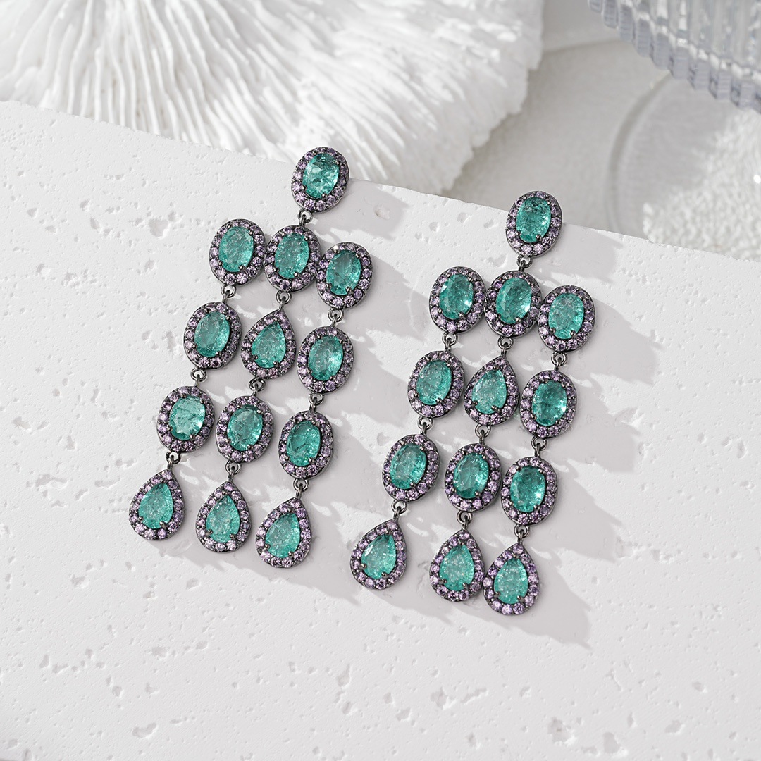 fashionable geometric earrings