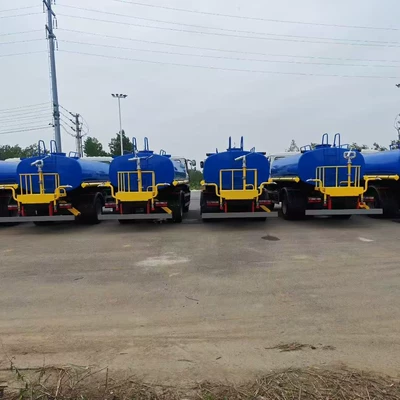 Suvarma maşınları Sold by Chengli Special Vehicle