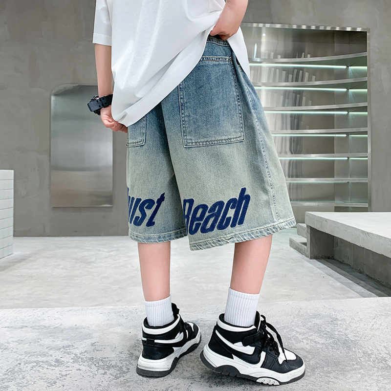 Boys' summer pants, thin and soft denim cargo shorts, new style, fashionable and casual five-point pants for boys.