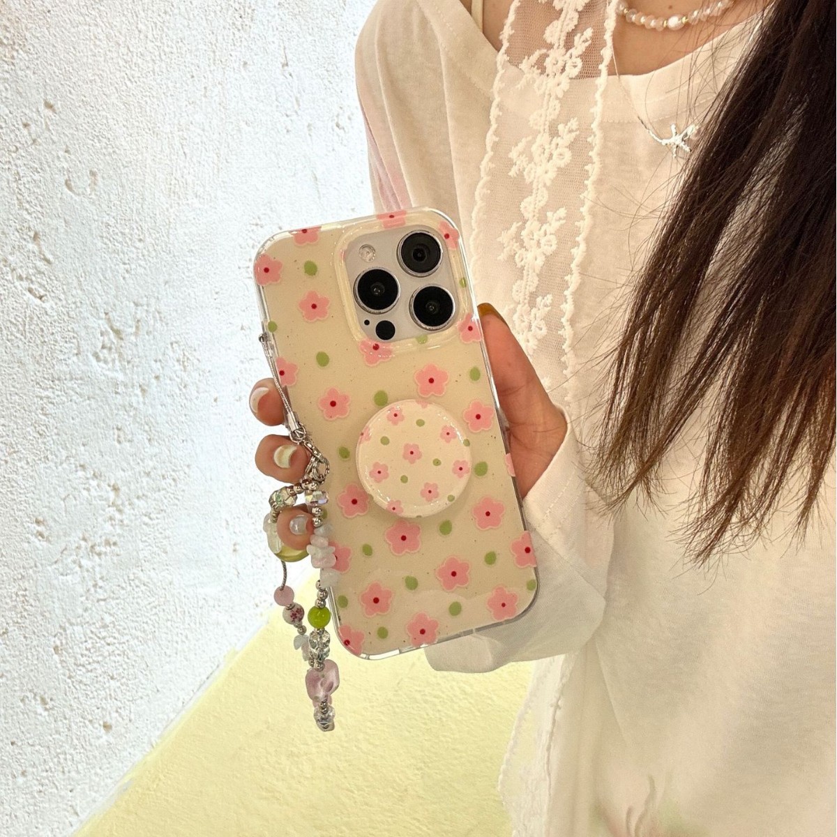 Gentle Girl Heart Pink Flower Adecuado para Apple 15/16 Funda para teléfono móvil Soporte 16PM 14Pro nicho 15/16P
