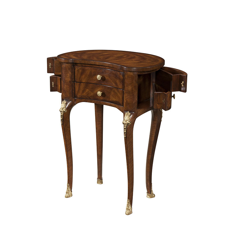 English-style deformed lacquered floral console table, neoclassical wood grain pattern, floral edge console table, European court solid wood and copper part sample room furniture
