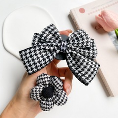 Phone case expandable air cushion stand fabric honeycomb black and white floral lazy desk stand air pad ring clip for women