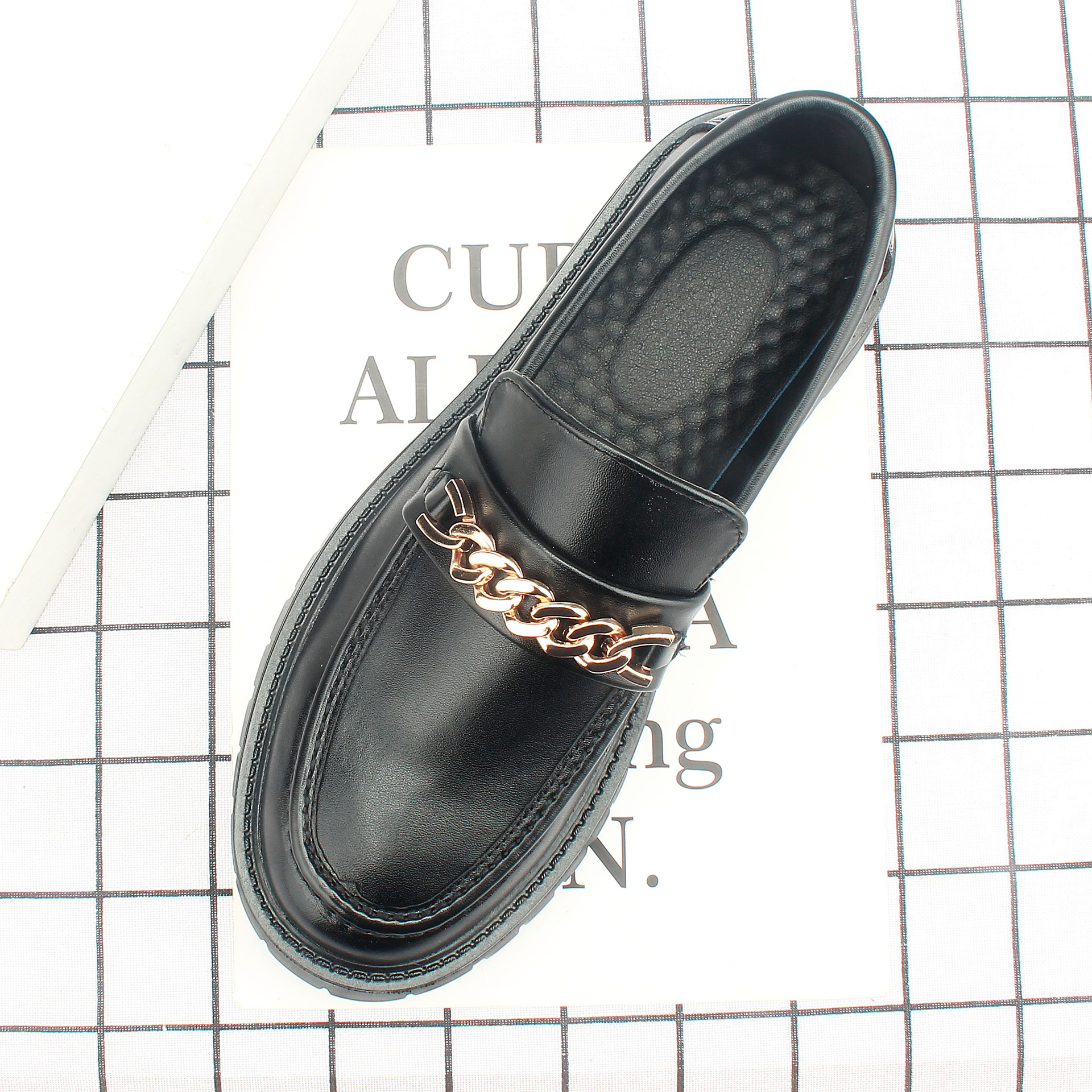 2022�＾Ӣ�׳���Ƥ�ָ�Ь��һ�ŵź�ɫ��Ь�����������ƤЬ331