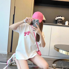 �羳��Ʒ�|CH25�����¿��r�д̽�logo�����@�ݶ�����Ůͬ��T