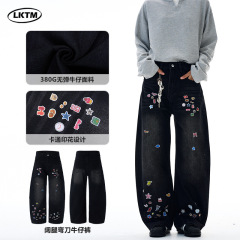 LKTM男装 国潮卡通印花水洗弯刀牛仔裤男女潮牌情侣百搭阔腿长裤