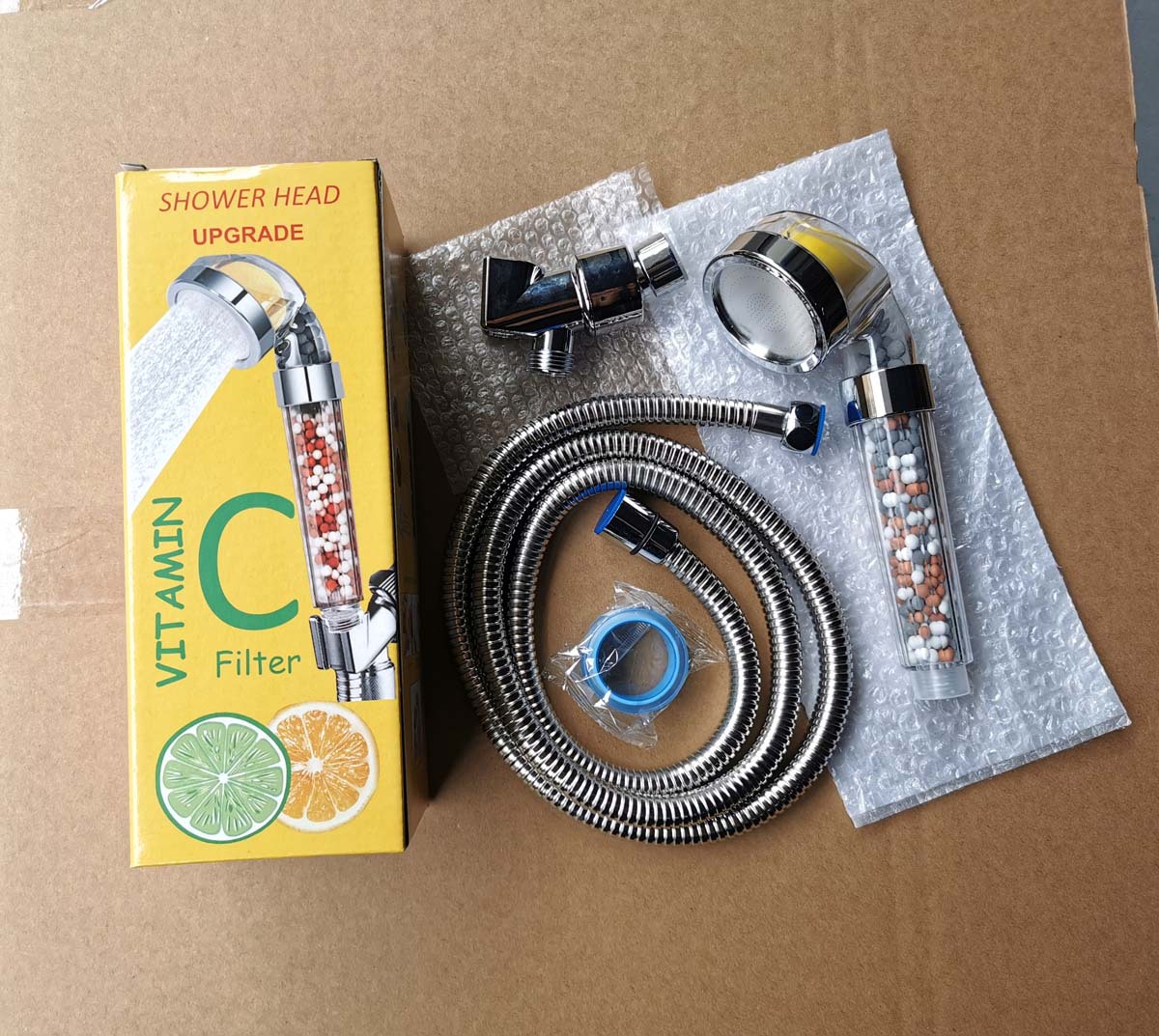 The lemon VC fragrance negative ion shower head cover is equipped with an American-style shower boom adapter and a shower hose fragrance delivery block details Picture