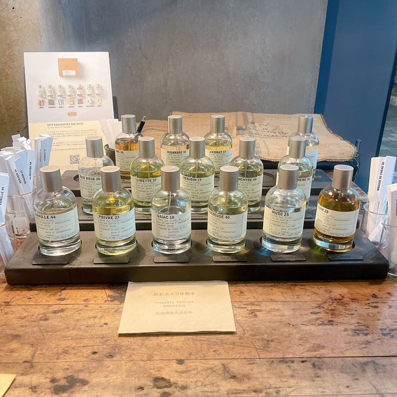 实验室10ml小众香水旅行装试管檀香木33红茶29玫瑰31 100ml淡香水