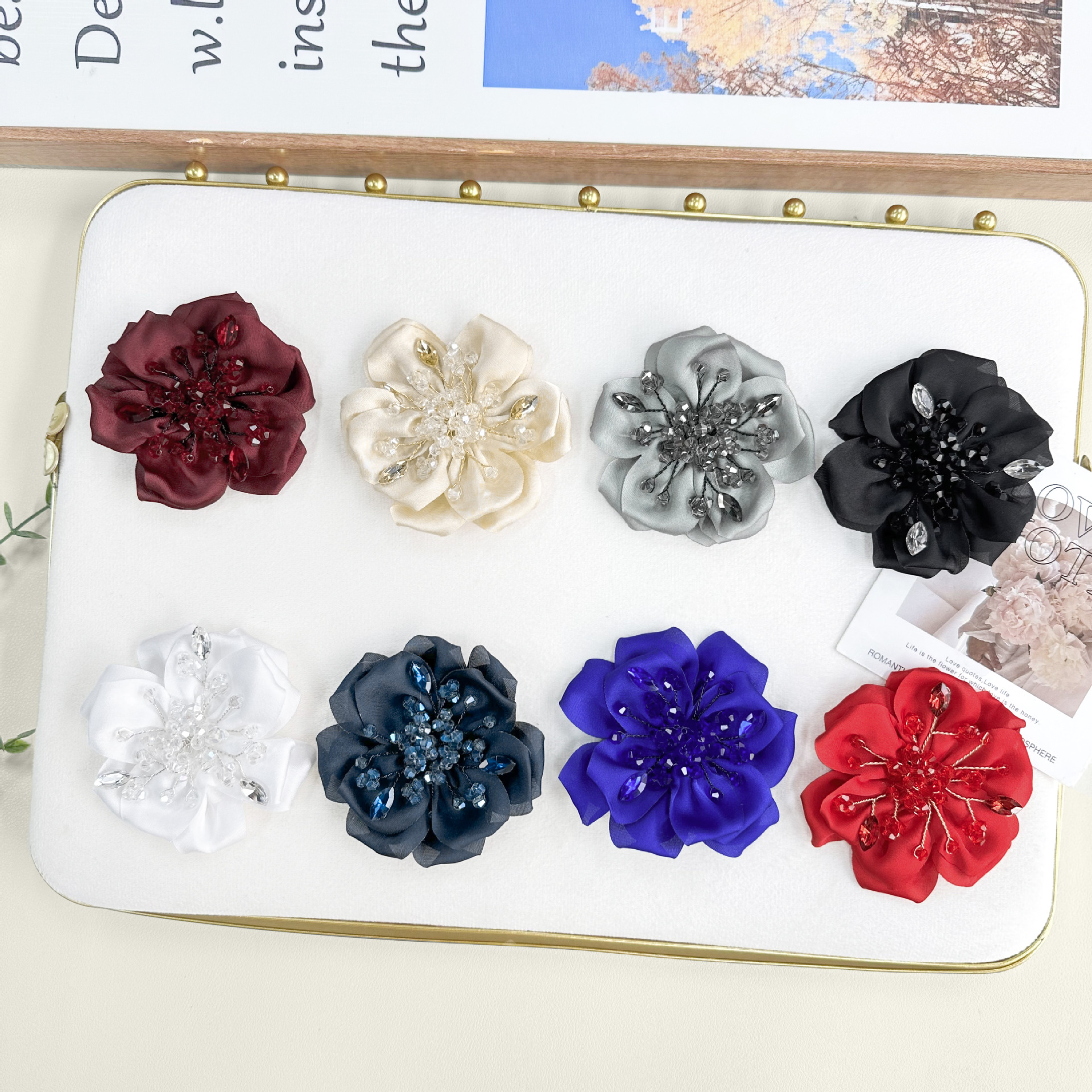 Flor cosida a mano con cuentas de diamante, traje, abrigo, accesorios DIY, plegado, accesorios de flor tridimensionales, flores de pecho