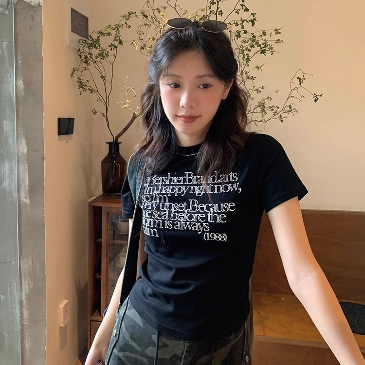 Korean Style Girl's 2025 Summer Slim-fit Short-sleeved T-shirt Women's Retro Letter Printed Shoulder Short-sleeved Casual Top for Women