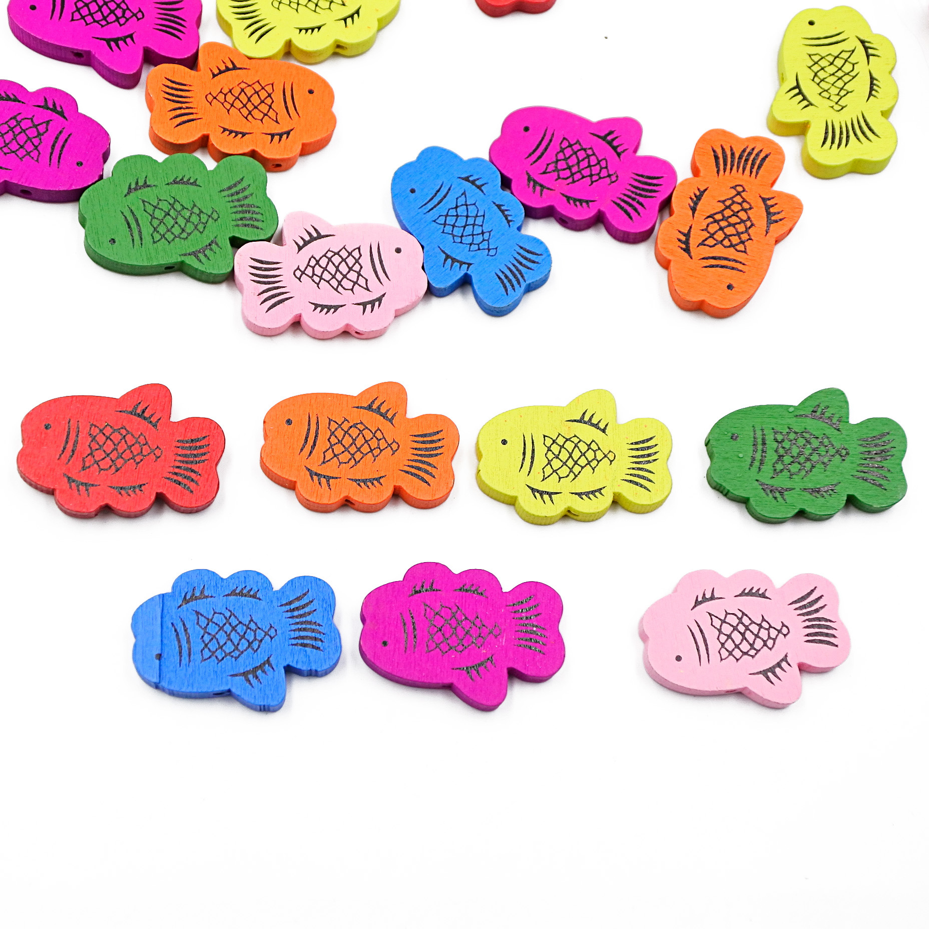 Pez grueso y colorido de 30*22mm (5mm de grosor)