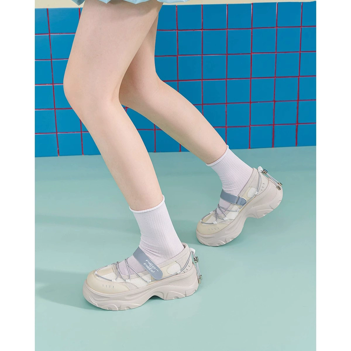 Мэри Джейн 2025 летние новые популярные женские туфли на толстой подошве, универсальные повседневные спортивные сандалии с эффектом увеличения роста