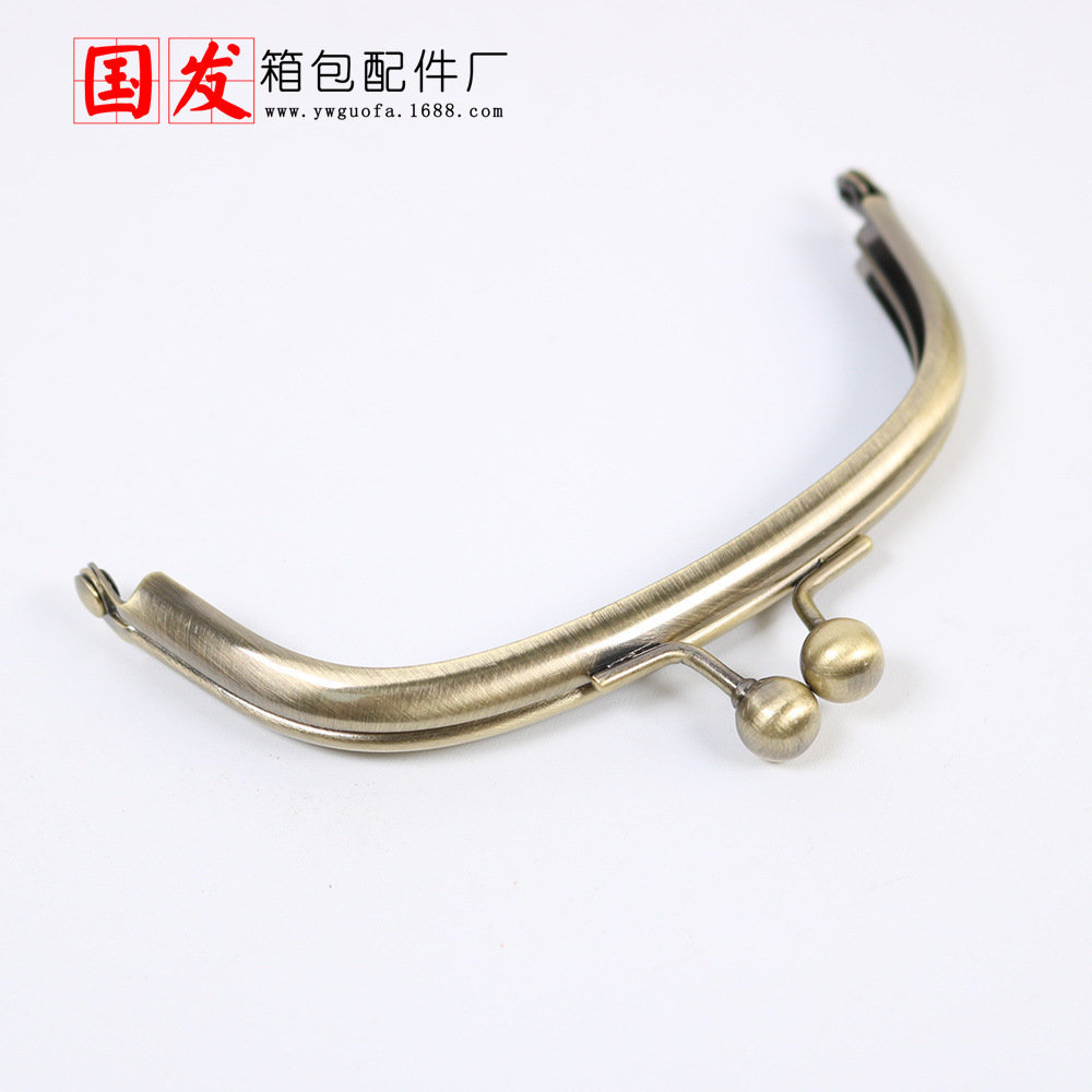 En stock: 12CM arco brillante sin agujeros hebilla de equipaje de bronce dorado accesorios de equipaje