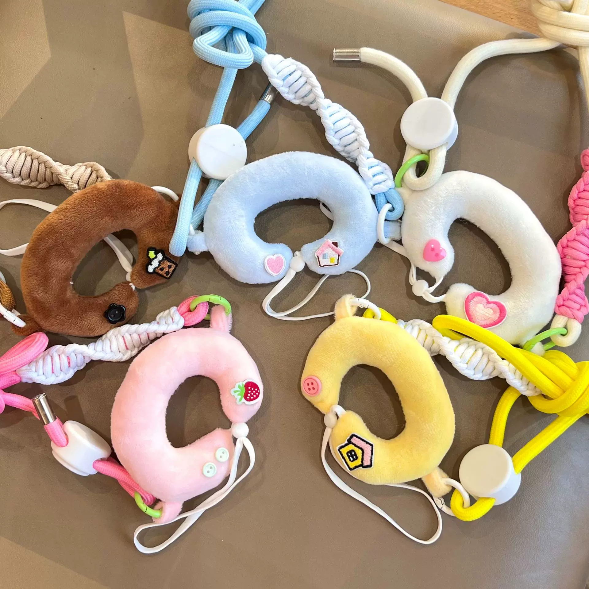 【娃娃配饰】娃用u型枕带尼龙挂绳背夹适配拉布布HelloKitty通用