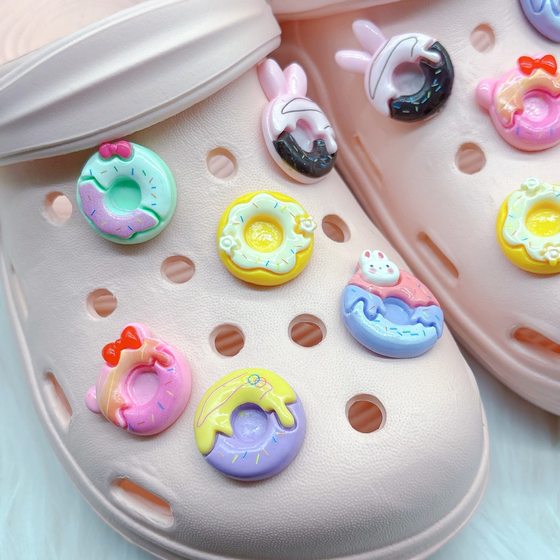 Cave Shoes Buckle Cartoon Resin DIY Accessories Buckle Shoes Flower Decoration Accessories High Sense Accessories Decoration Buckle