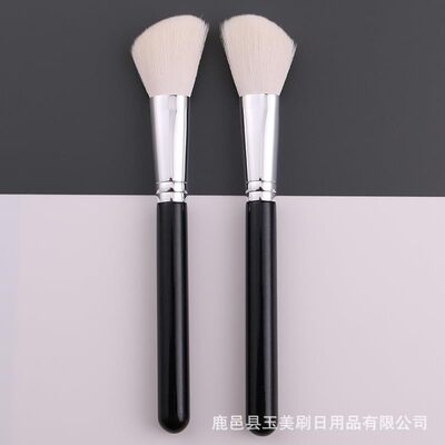 F40羊毛斜角修容刷动物毛轮廓刷阴影高光化妆刷美甲粉尘工厂批发|ms