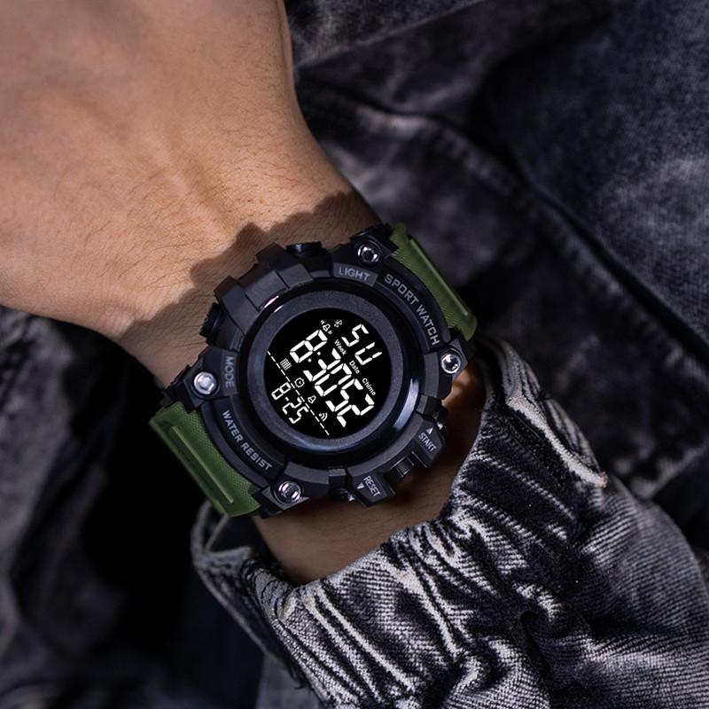 Nuevos hombres de Montañismo al aire libre multi-función luminosa LED reloj militar camuflaje alarma temporización reloj electrónico