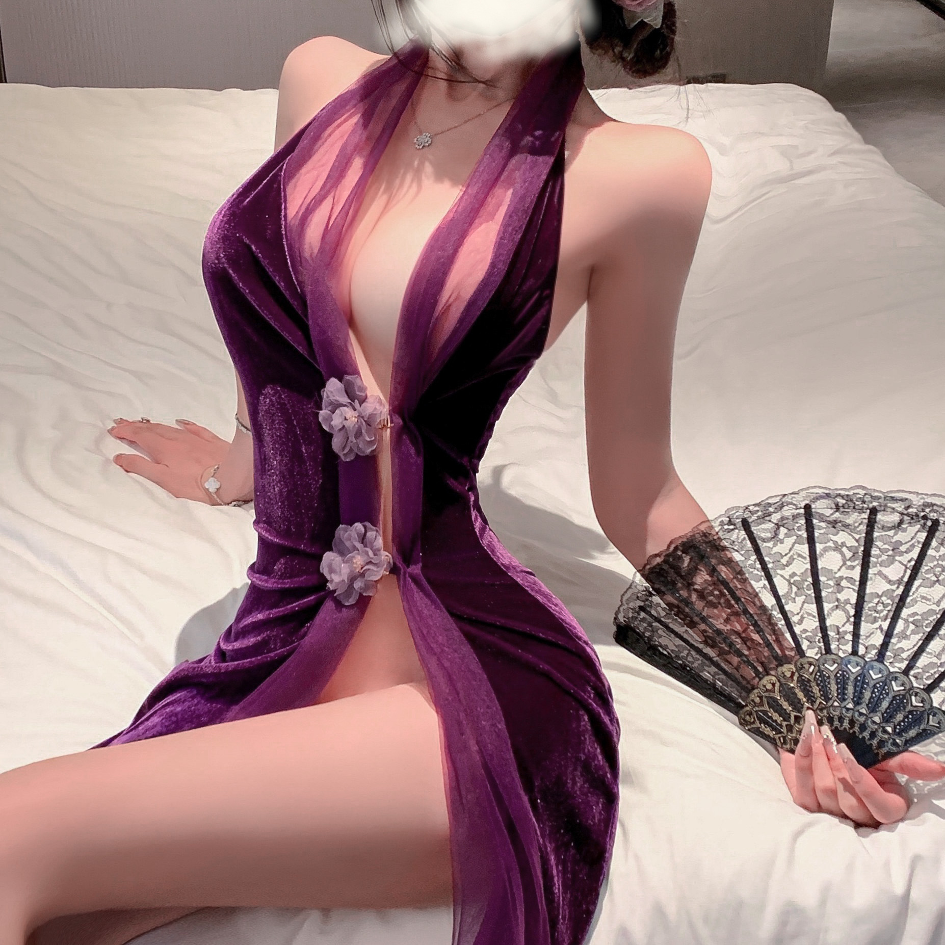 섹시하고 유혹적인 보라색 유니폼, 침대에서 벗을 필요 없음, 순수한 욕망 섹시한 속옷, 잠옷, 누드 백 레이디 벨벳 꽃