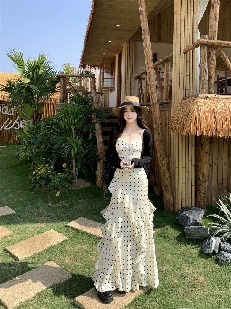 Váy maxi nữ thắt eo kiểu Pháp dây mảnh họa tiết chấm bi — Váy trắng gạo, Bộ đồ đen chi tiết 15