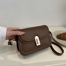 2024�¿�羳����С����Ůʽɭ��ϵ���i��С�����͹ņμ�б���