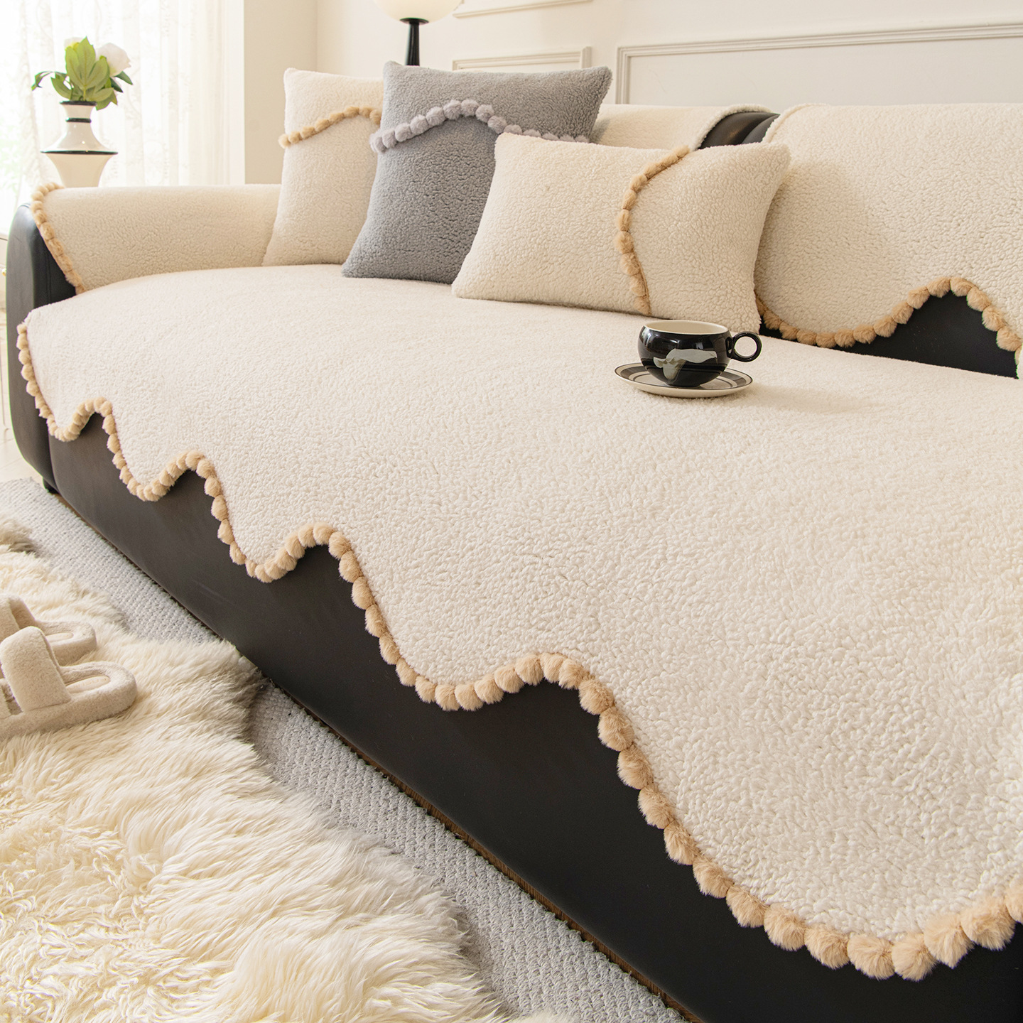 Invierno de cordero de alta sensación 2025 nuevo antideslizante engrosado peluche línea recta cojín de sofá de piel cubierta