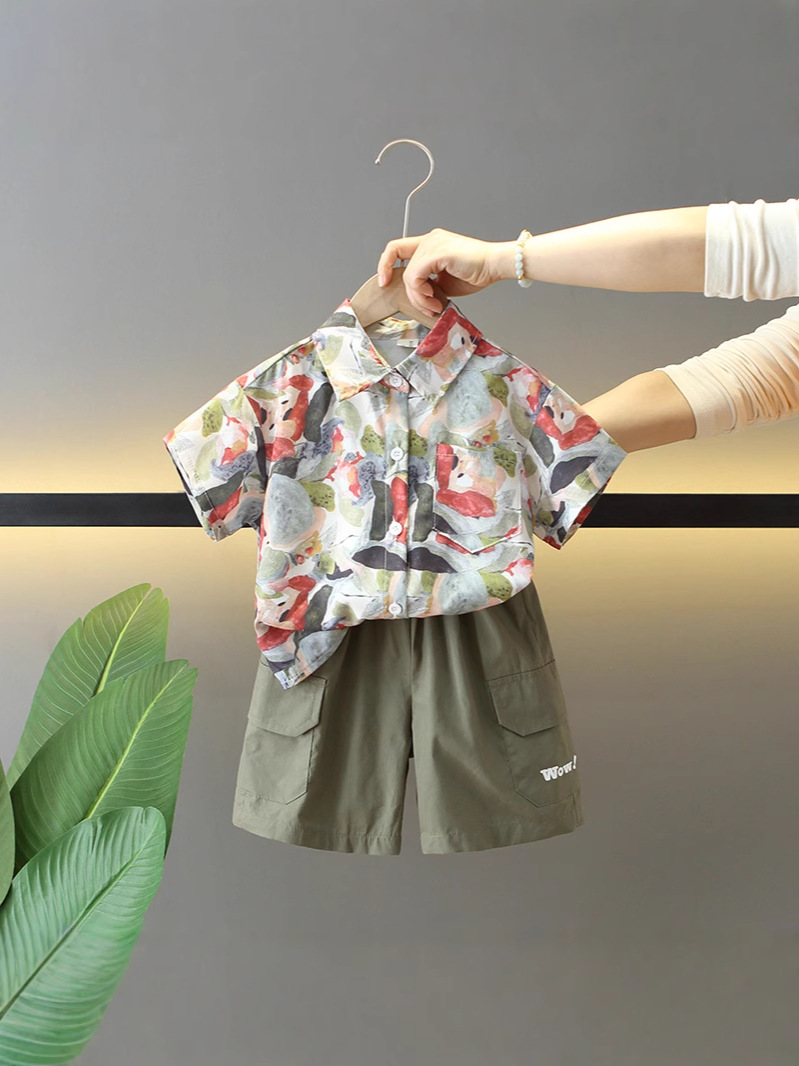Conjunto de Camisa Floral de Verano para Niños 7870, Estilo Verano 2026, Conjunto de Tres Piezas de Pantalones Cortos de Manga Corta para Bebés, Ropa Infantil