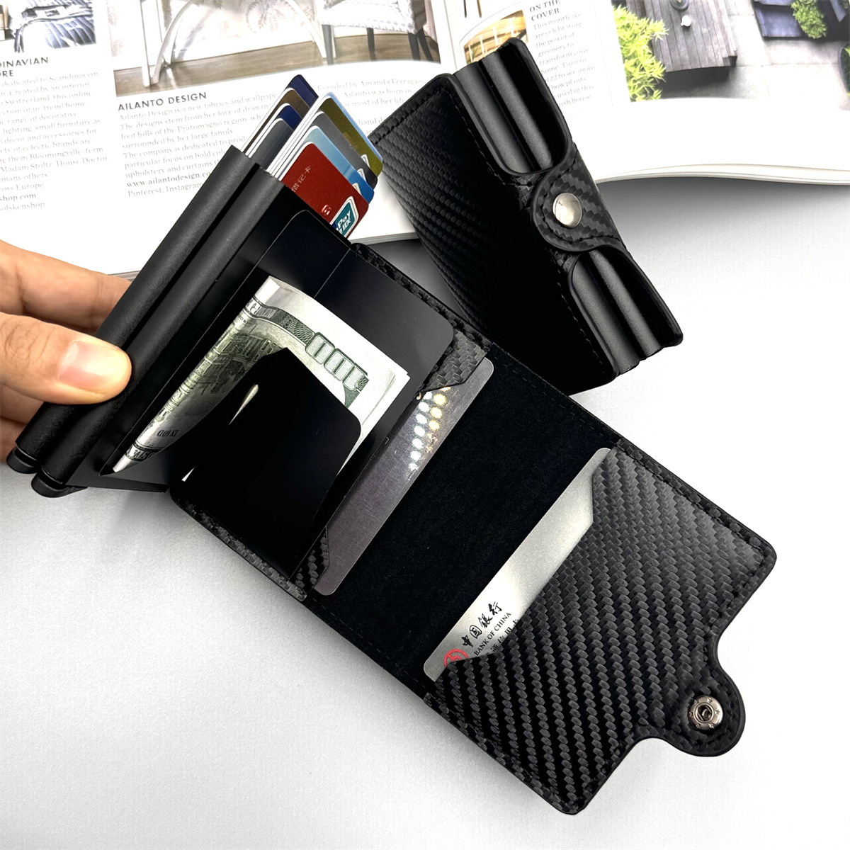 Nuevo anti-damagnetismo simple bolsa de tarjetas de doble aluminio euroamericano tarjeta de resorte automática de gran capacidad multifuncional tarjeta de sujeción de stock spot transfronterizo