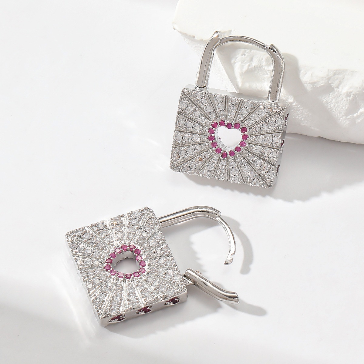 Inlay Design 1 Pair Simple Style Classic Style Heart Shape Inlay Copper Zircon Earrings