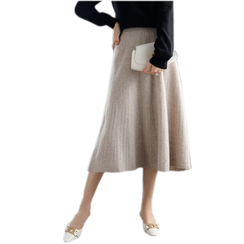 Autumn woolen knitted pleated skirt
