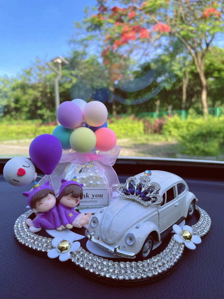 Nuevo estilo creativo con incrustaciones de diamantes, confesión de coche, amor, globo, botella de perfume, consola central, decoración de aromaterapia de coche, regalo de decoración interior